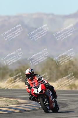 media/Dec-04-2025-Racers Edge (Thu) [[5ebc9f124d]]/3-B Group/1-Session 1 (Turn 7)/